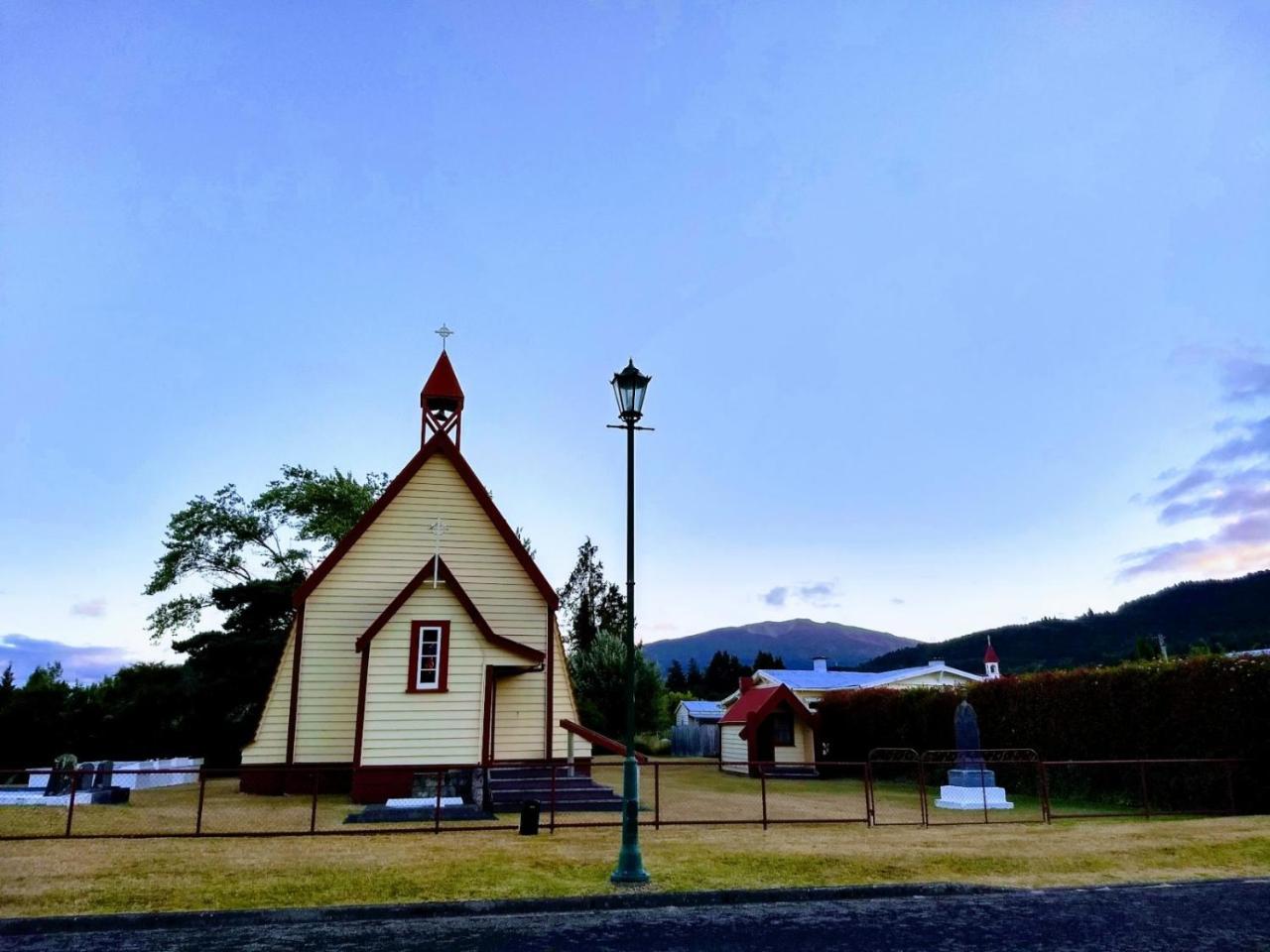 Tokaanu Lodge Motel Turangi Eksteriør bilde